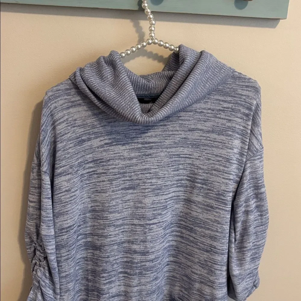 Ali Miles Heathered Blue Cowl Neck light weight Sweater size small